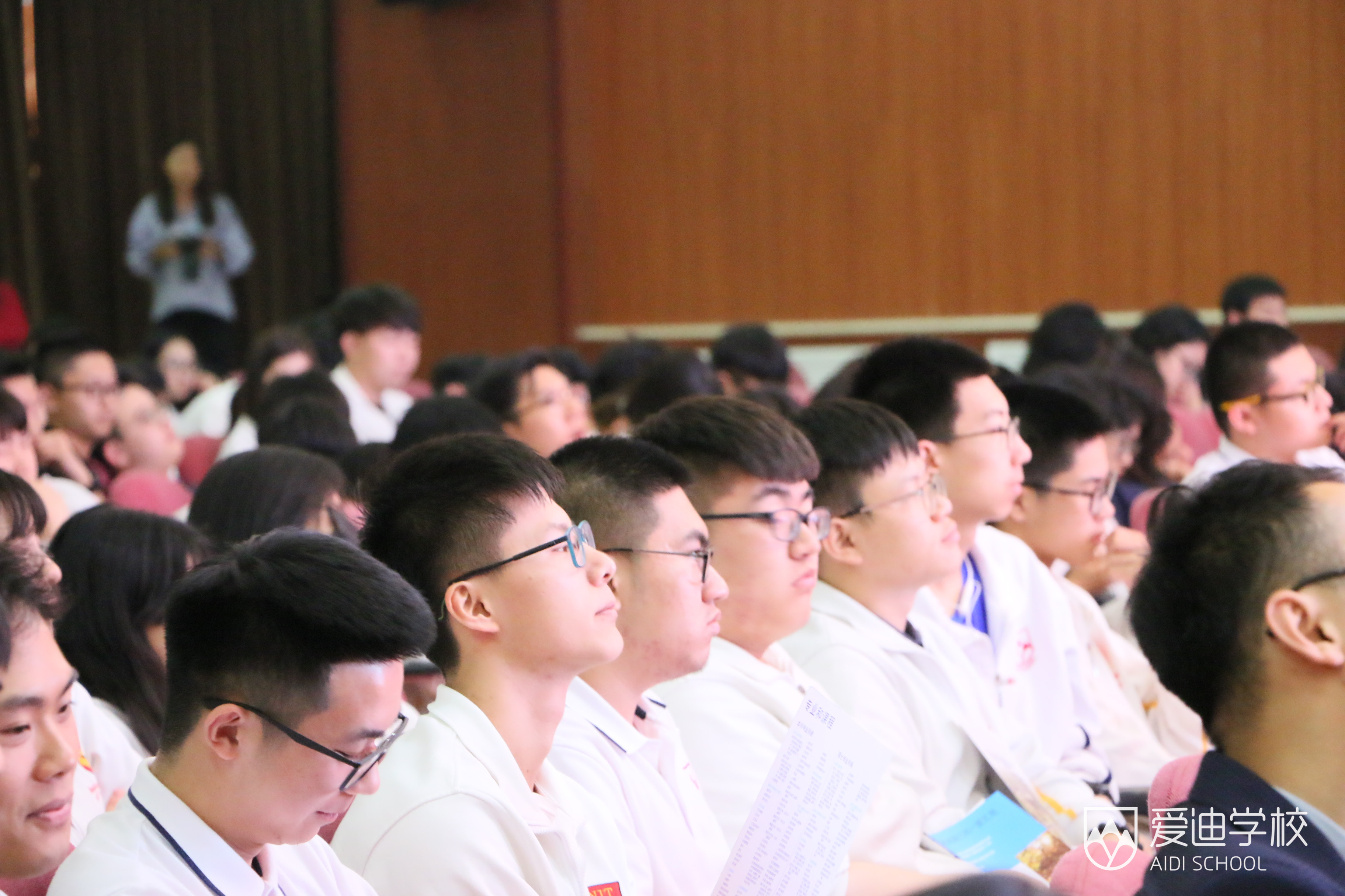 肯特州立大學(xué)教授團(tuán)來訪愛迪學(xué)校解讀美國STEM教育
