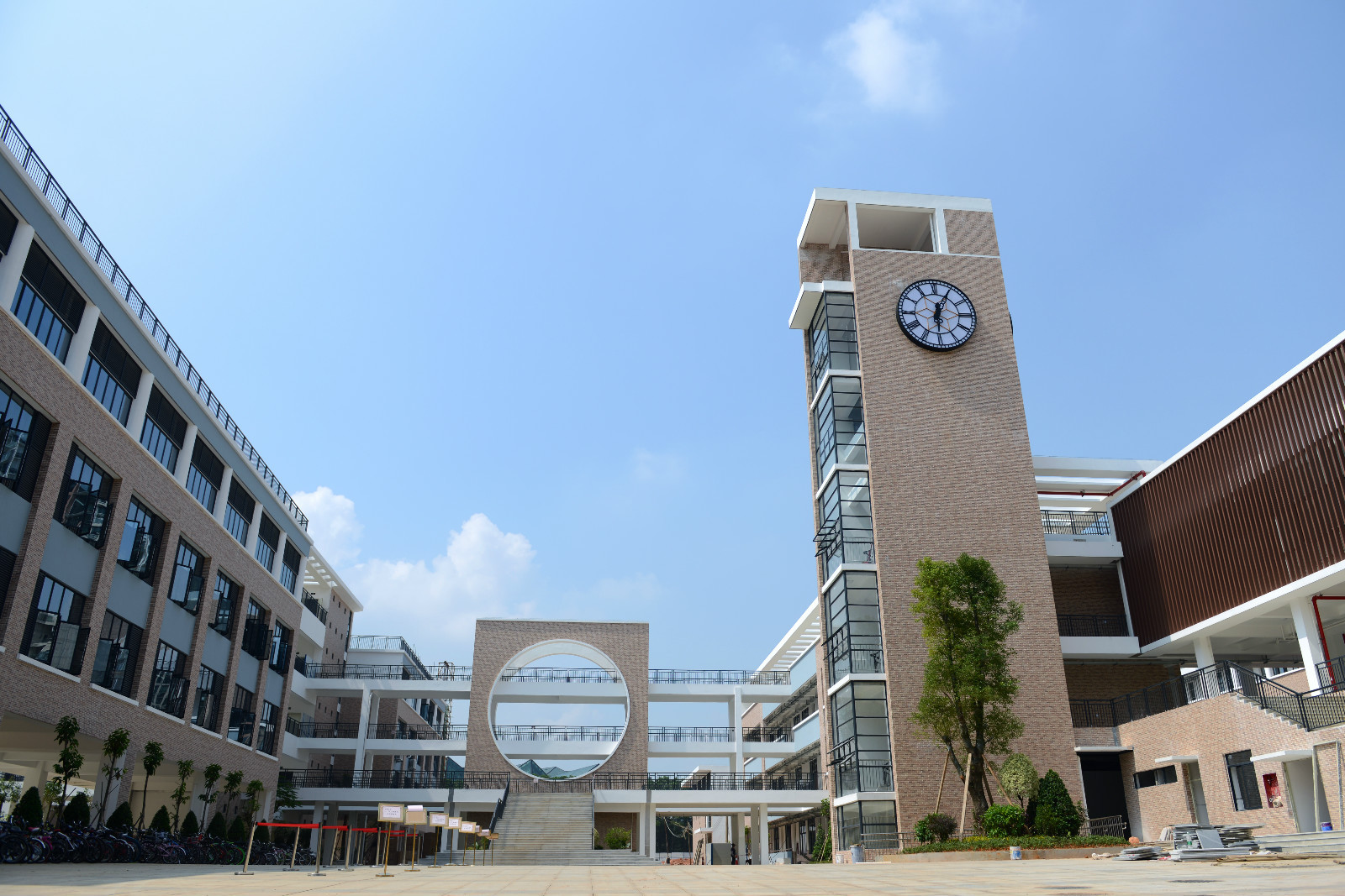 深圳賽格國際學(xué)校