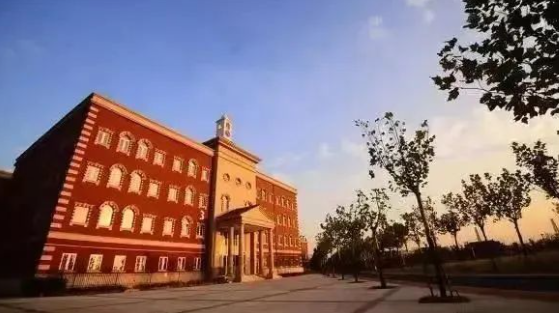 上海惠靈頓國際學(xué)校